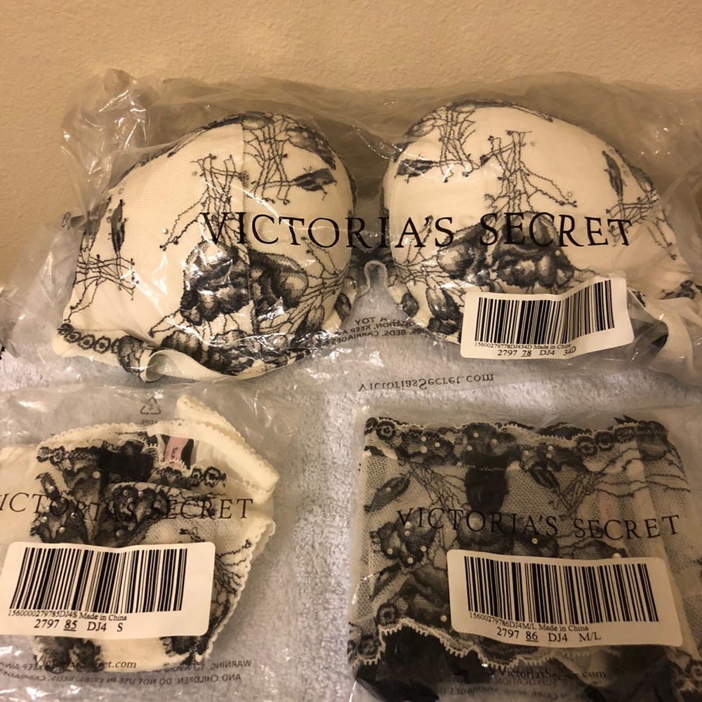 Victoria secret set